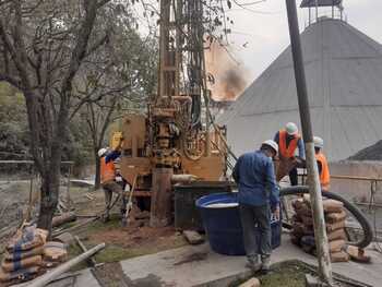 Construção de Poço Artesiano em Água Branca